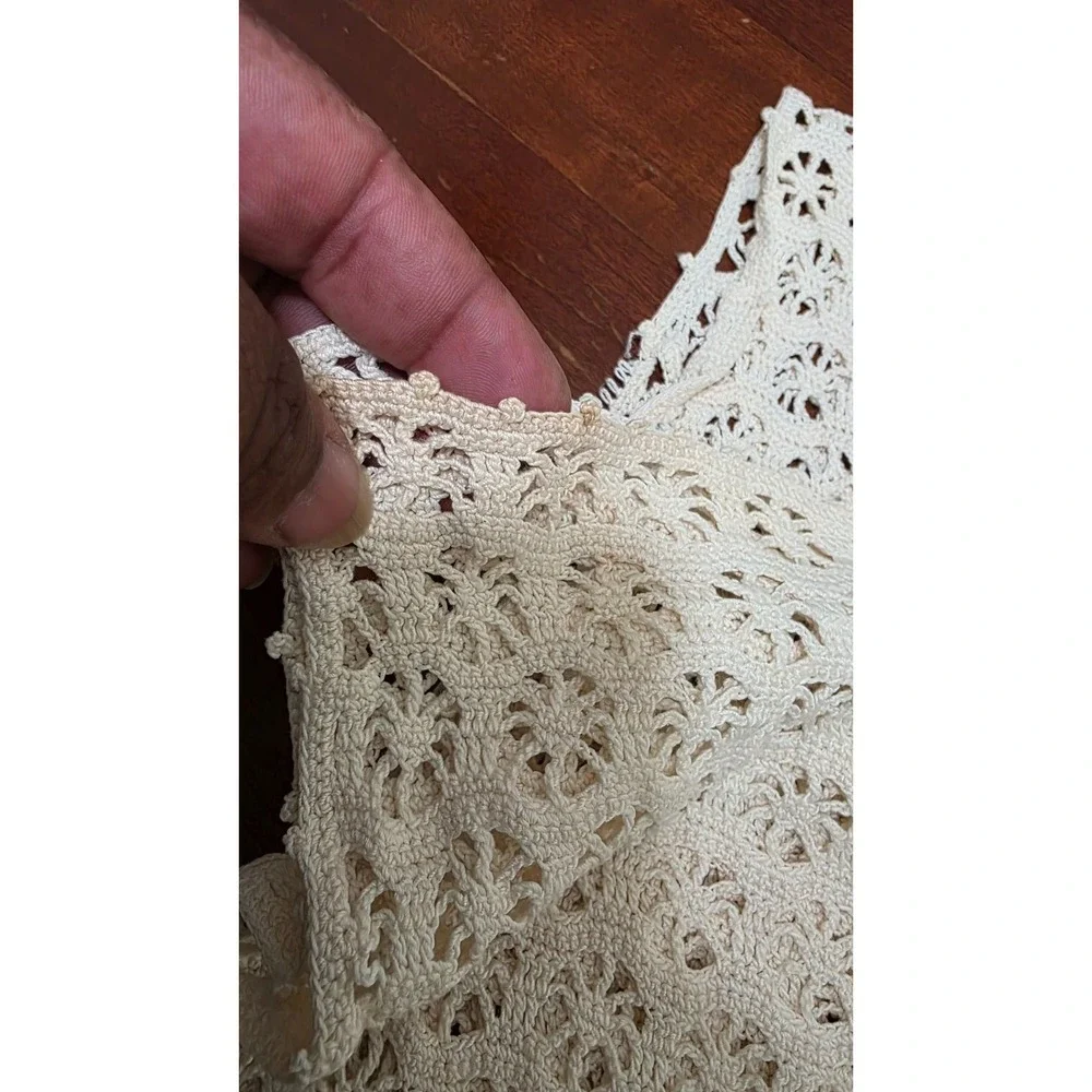 VTG Handmade Crochet Table Runners Beige & Blue Floral Rectangular Style 2 Piece